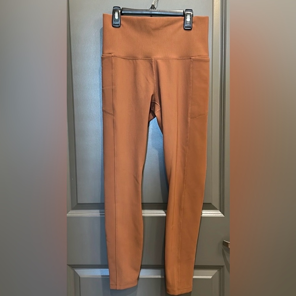 Calia by Carrie Underwood leggings NWT